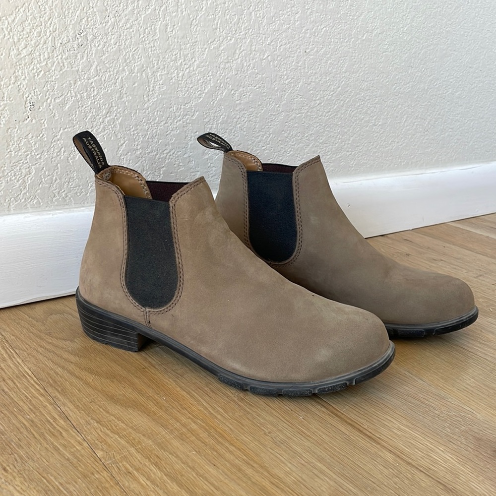 Blundstone ankle boots
